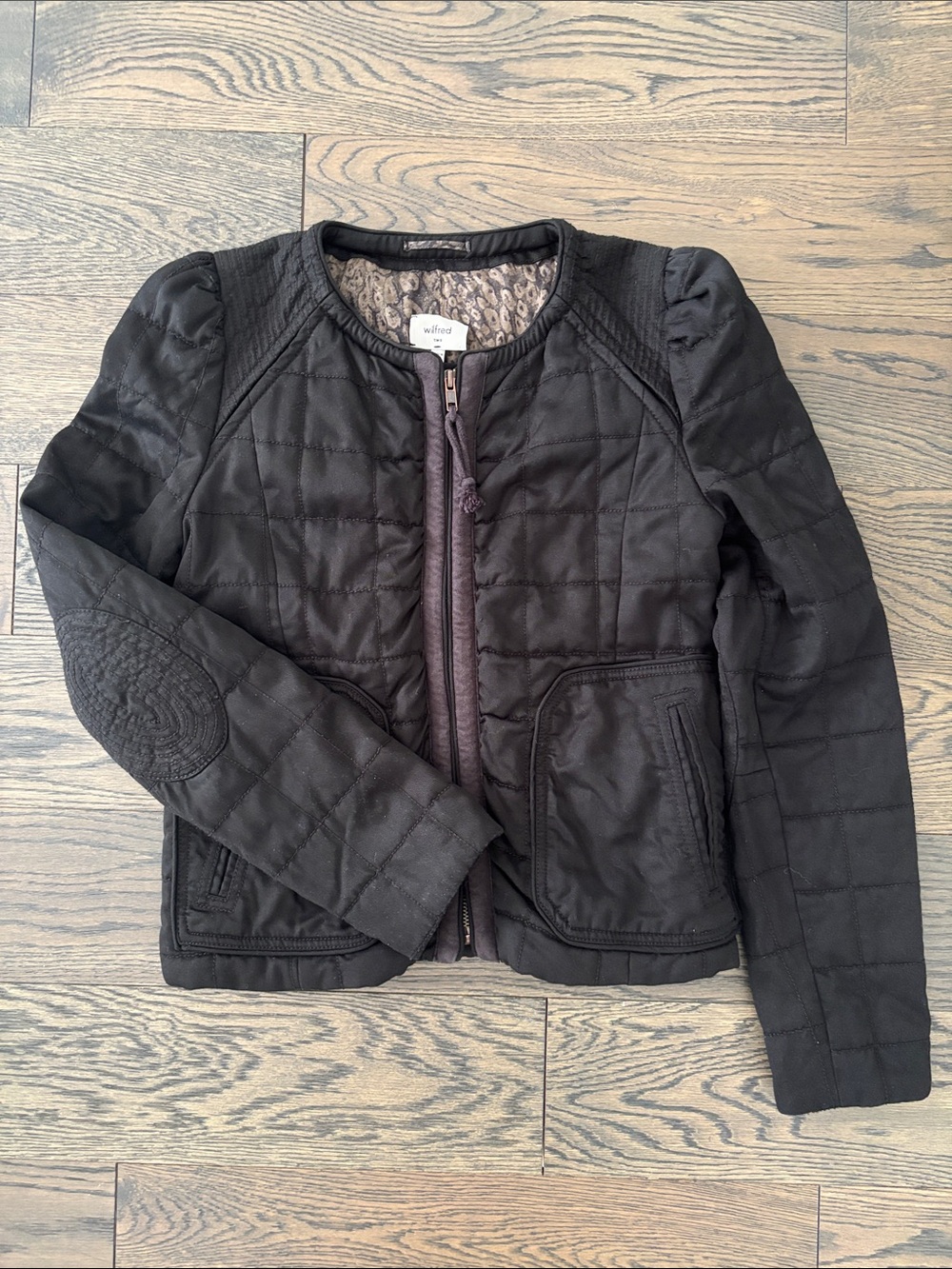 Aritzia Wilfred Women Quilted Biker Crop Jacket Black Lined Zip Up size 2